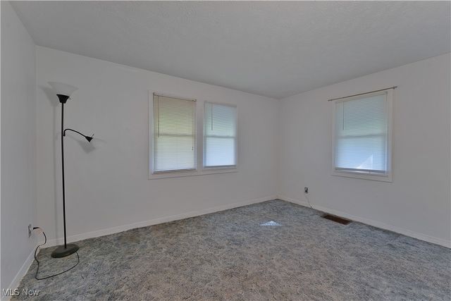 230 Westminster Avenue, Youngstown, OH 44515