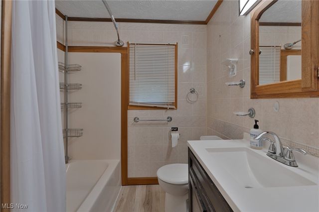 230 Westminster Avenue, Youngstown, OH 44515