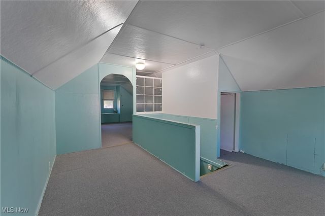 230 Westminster Avenue, Youngstown, OH 44515