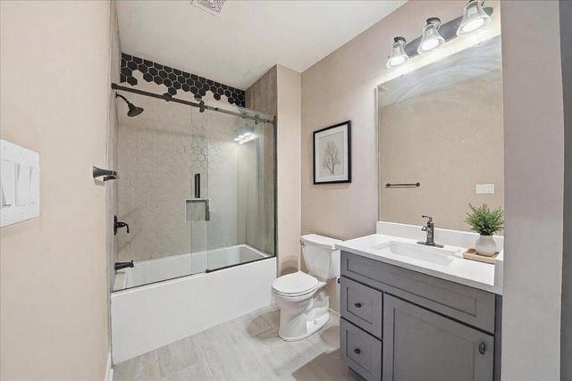 153 Morgan Boulevard 1, Valparaiso, IN 46383
