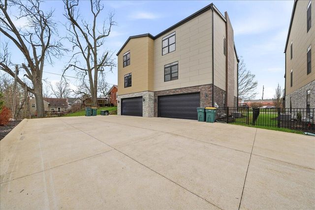 153 Morgan Boulevard 1, Valparaiso, IN 46383