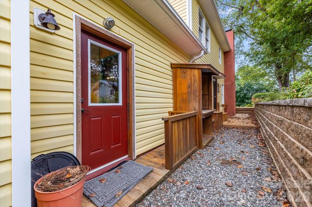53 Armstrong Road, Etowah, NC 28729