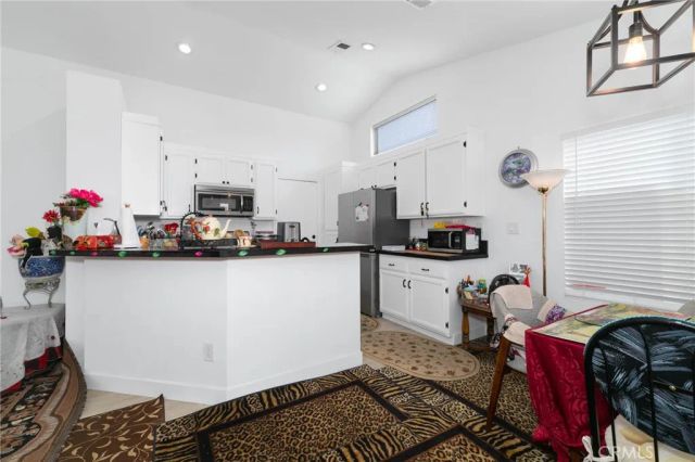 13035 Troy Court, Victorville, CA 92395