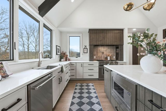 607 E Basalt Drive, Huntertown, IN 46748