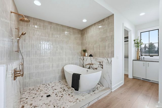 607 E Basalt Drive, Huntertown, IN 46748