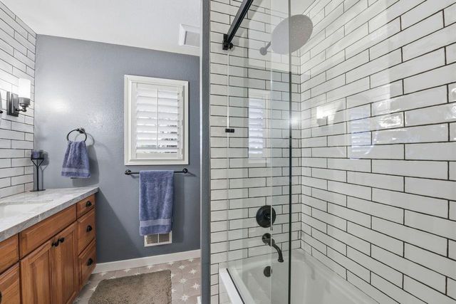 1900 Deer Valley Rd, Rescue, CA 95672