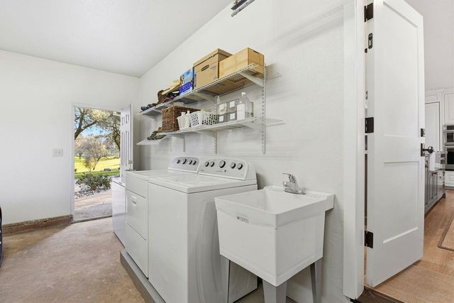 1900 Deer Valley Rd, Rescue, CA 95672