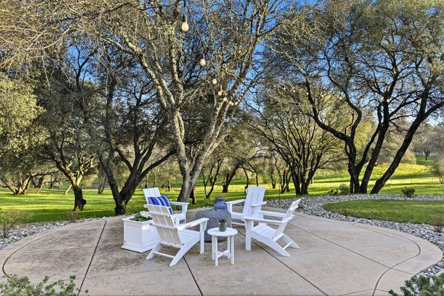 1900 Deer Valley Rd, Rescue, CA 95672