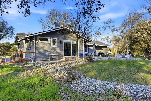 1900 Deer Valley Rd, Rescue, CA 95672