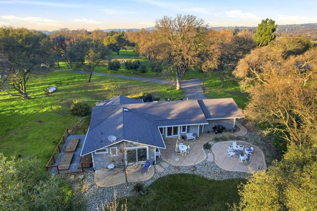 1900 Deer Valley Rd, Rescue, CA 95672