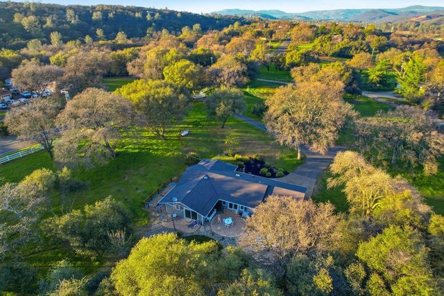 1900 Deer Valley Rd, Rescue, CA 95672