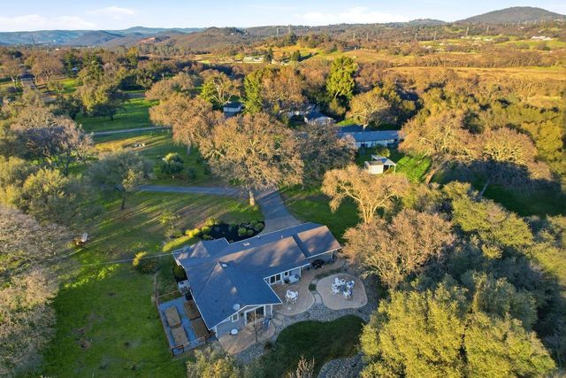 1900 Deer Valley Rd, Rescue, CA 95672