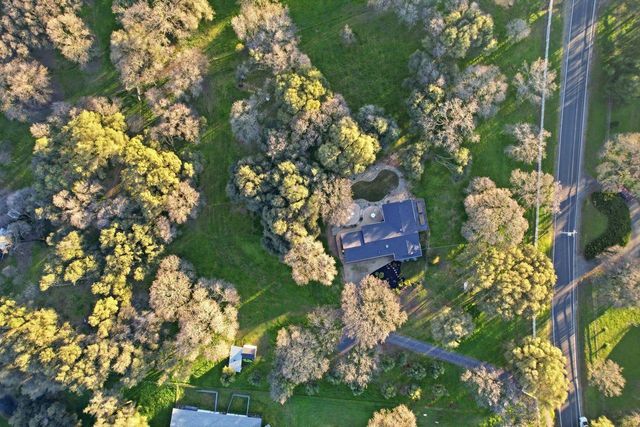 1900 Deer Valley Rd, Rescue, CA 95672