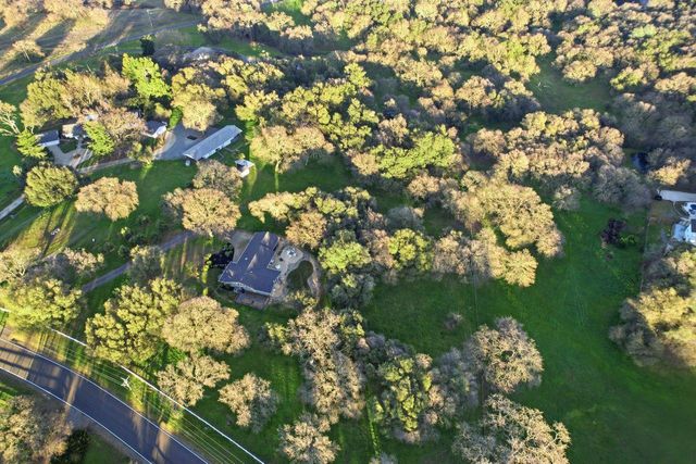 1900 Deer Valley Rd, Rescue, CA 95672