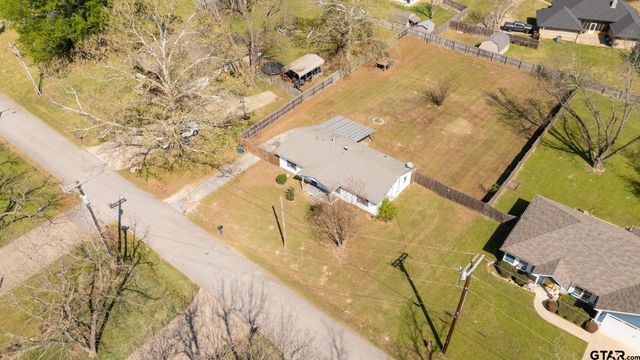 301 Walnut, Chandler, TX 75758