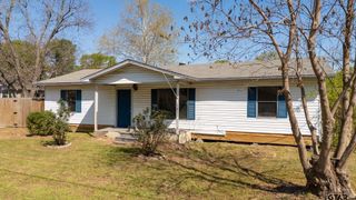 301 Walnut, Chandler, TX 75758