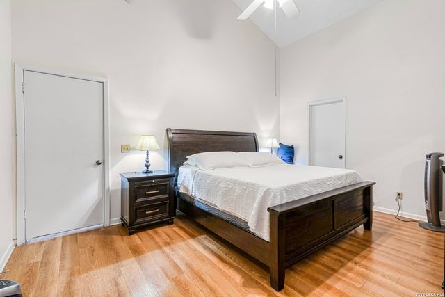 2255 Thousand Oaks Dr Apt 605, San Antonio, TX 78232