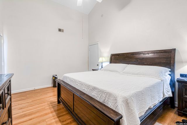 2255 Thousand Oaks Dr Apt 605, San Antonio, TX 78232