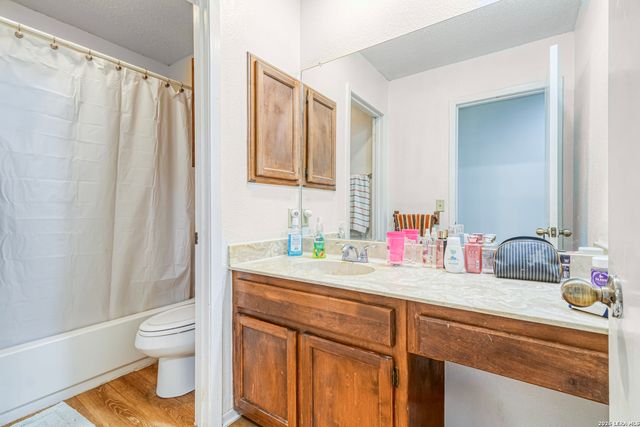 2255 Thousand Oaks Dr Apt 605, San Antonio, TX 78232