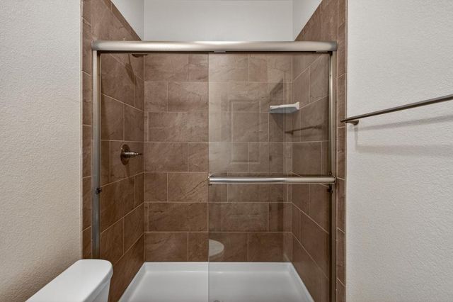 601 Avalon Dr, Ione, CA 95640