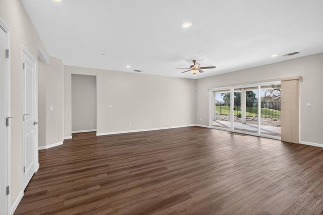 601 Avalon Dr, Ione, CA 95640