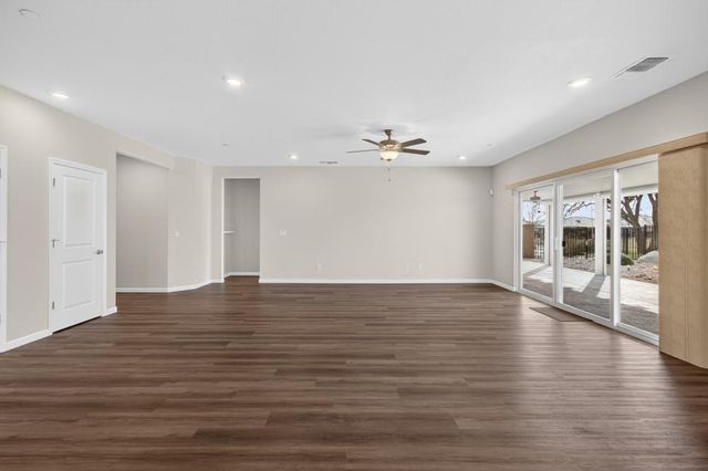 601 Avalon Dr, Ione, CA 95640