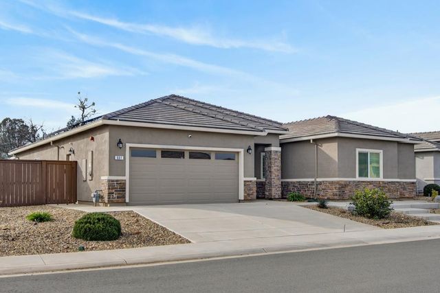 601 Avalon Dr, Ione, CA 95640