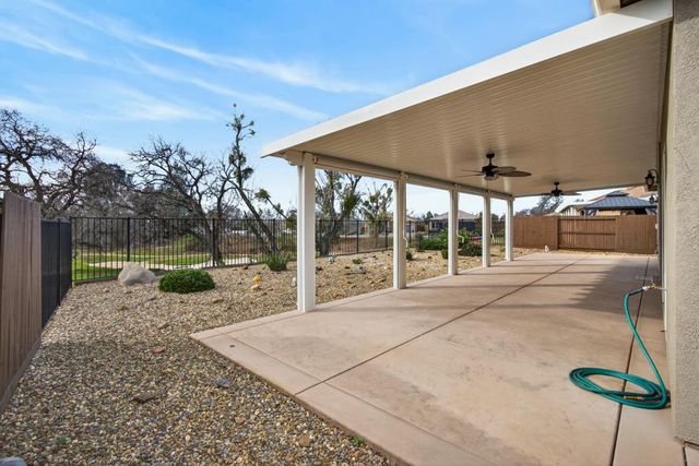 601 Avalon Dr, Ione, CA 95640