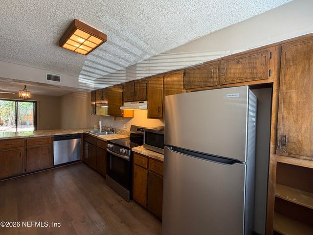 11659 DUNES WAY Drive N, Jacksonville, FL 32225