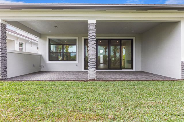14023 Bastille Street, Palm Beach Gardens, FL 33412
