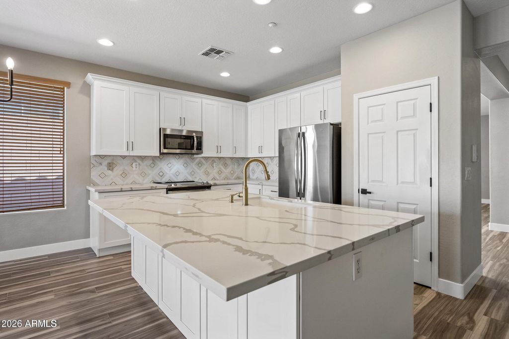 41432 N BENT CREEK Way, Phoenix, AZ 85086 — photo 5