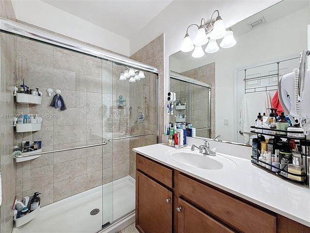 260 NW 109th Ave 206, Miami, FL 33172