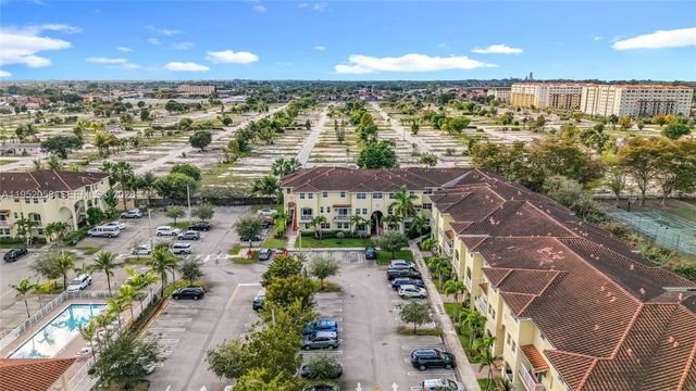 260 NW 109th Ave 206, Miami, FL 33172