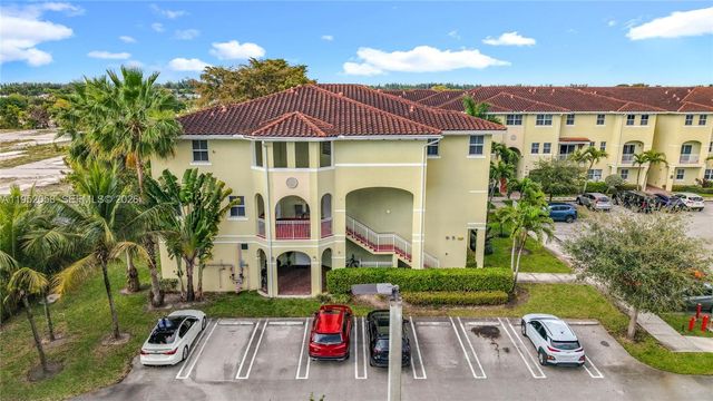 260 NW 109th Ave 206, Miami, FL 33172