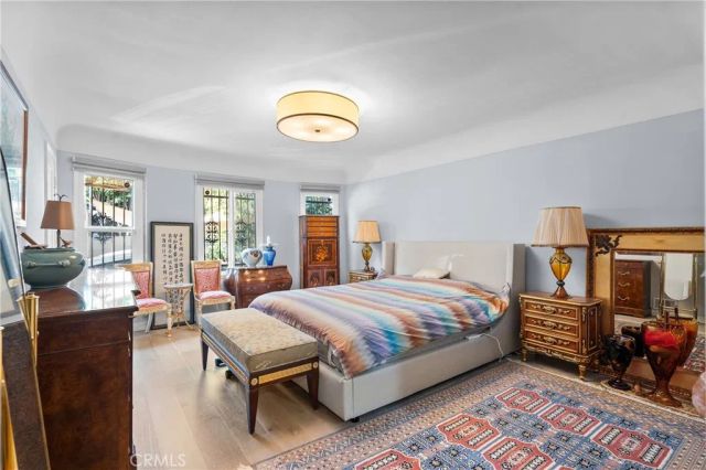 137 N Hamilton Drive, Beverly Hills, CA 90211