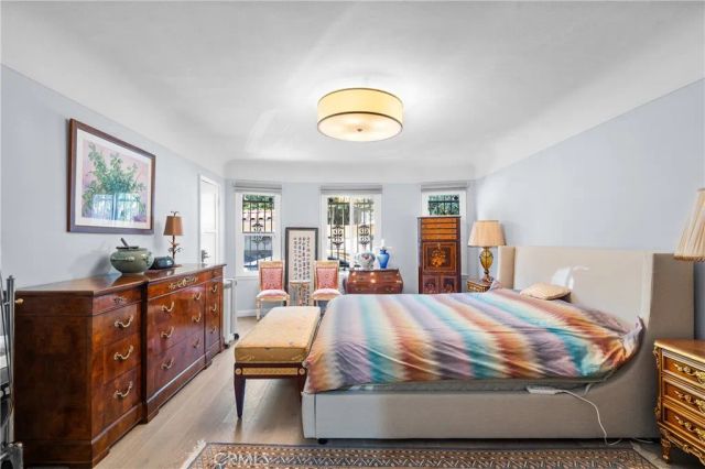 137 N Hamilton Drive, Beverly Hills, CA 90211