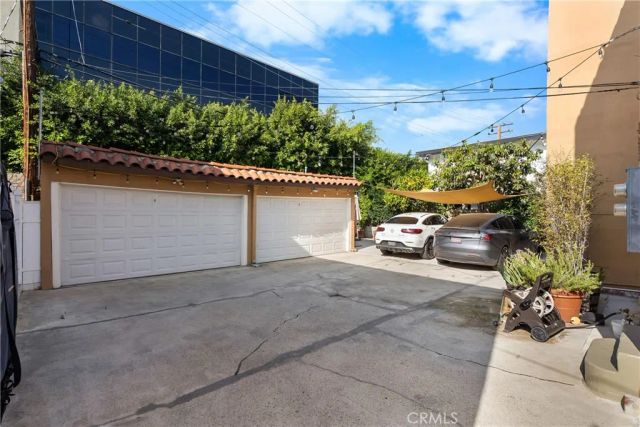 137 N Hamilton Drive, Beverly Hills, CA 90211