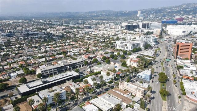 137 N Hamilton Drive, Beverly Hills, CA 90211