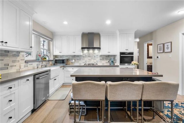 137 N Hamilton Drive, Beverly Hills, CA 90211