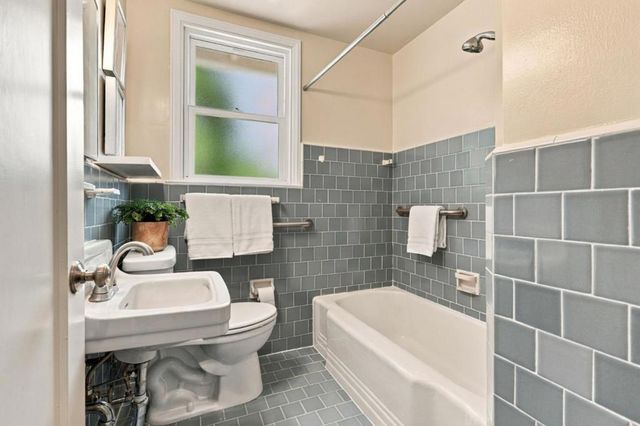 926 Fleetwood Drive, San Mateo, CA 94402