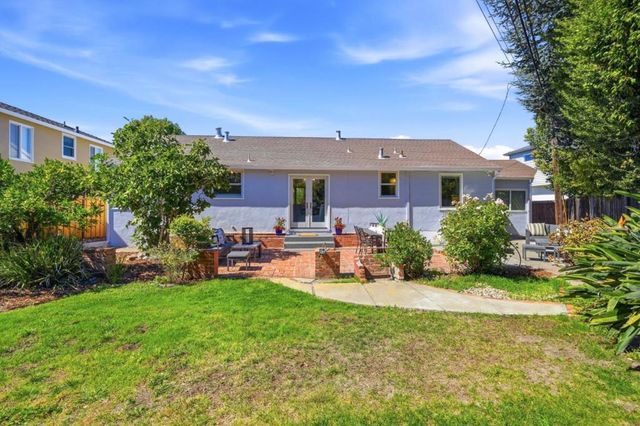 926 Fleetwood Drive, San Mateo, CA 94402