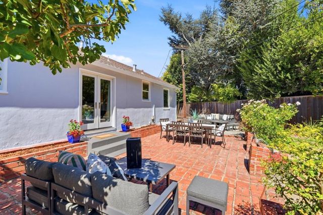926 Fleetwood Drive, San Mateo, CA 94402