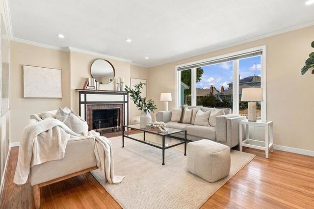 926 Fleetwood Drive, San Mateo, CA 94402