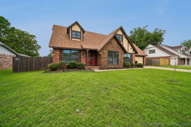 1011 N Forest Place, Jenks, OK 74037