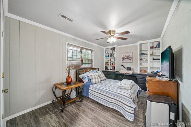1011 N Forest Place, Jenks, OK 74037