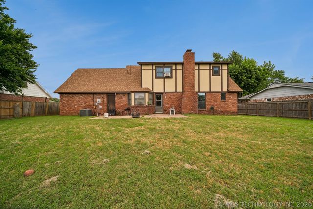 1011 N Forest Place, Jenks, OK 74037