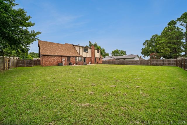 1011 N Forest Place, Jenks, OK 74037