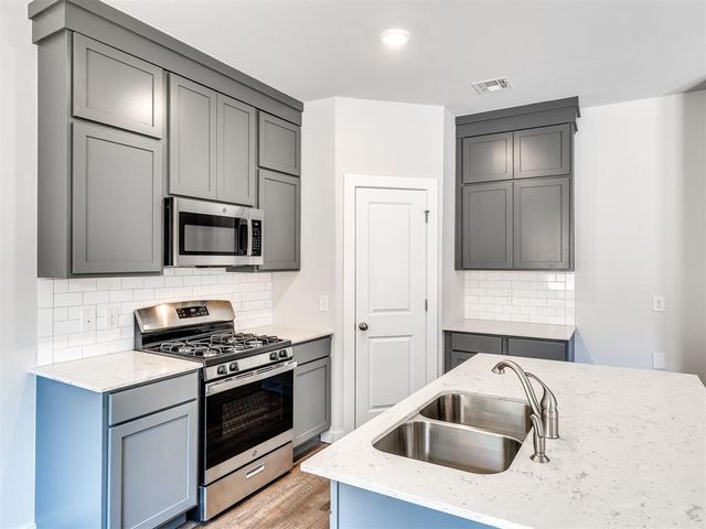 465 Cumberland Drive, Guthrie, OK 73044