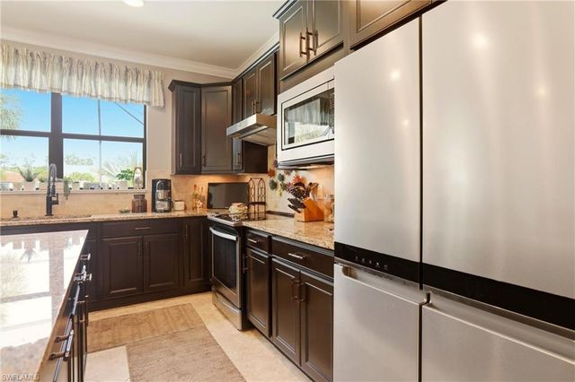 10864 Glenhurst ST, Fort Myers, FL 33913