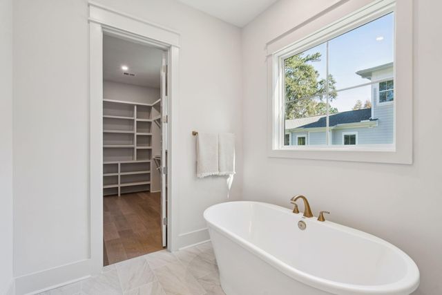 3725 Zacoma Drive, Mount Pleasant, SC 29466